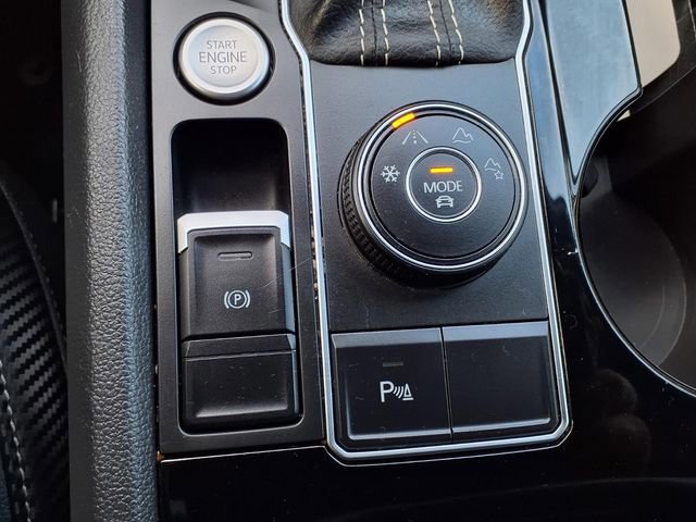 Used 2021 Volkswagen Atlas Cross Sport SEL w/ Cross Sport MDO Package image 19