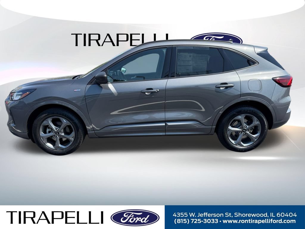 Certified 2023 Ford Escape ST-Line w/ Tech Pack #1 AWD/4WD image 2