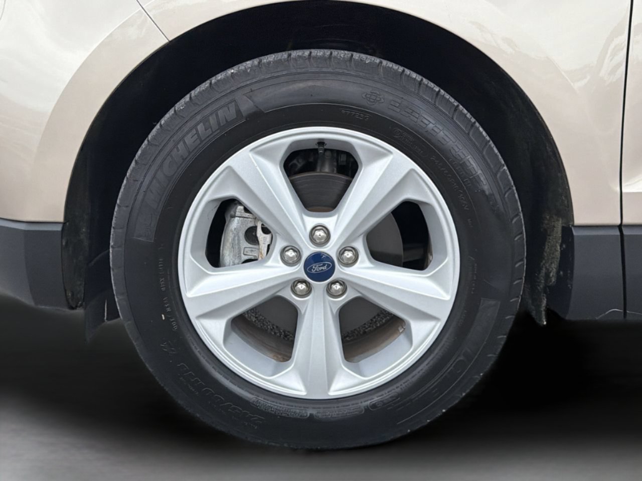 Certified 2020 Ford Edge SE FWD image 31