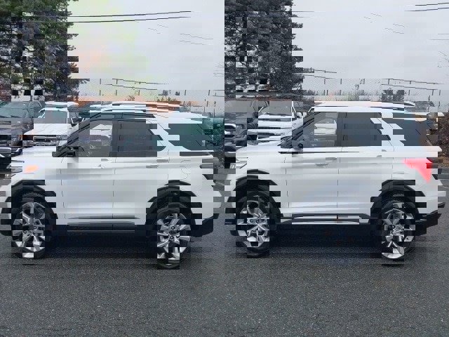 Certified 2021 Ford Explorer Platinum w/ Equipment Group 601A image 5