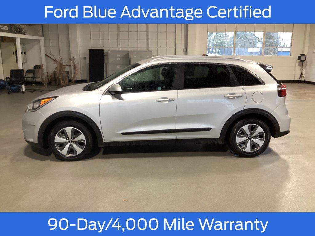 Used 2018 Kia Niro LX image 2