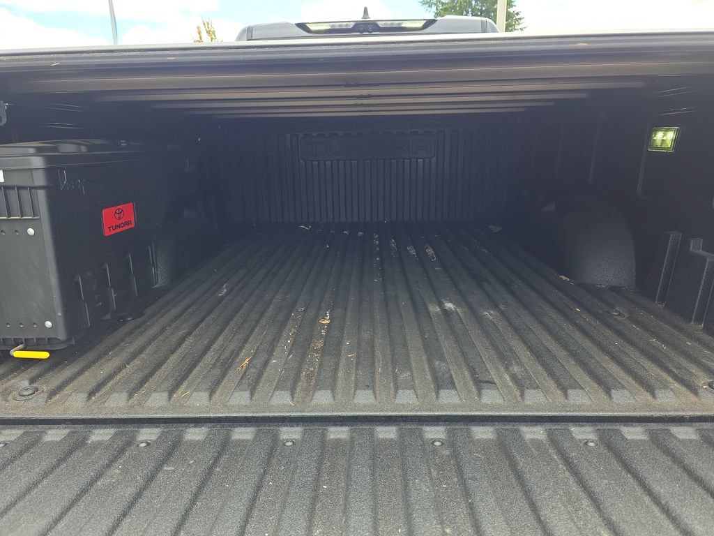 Used 2025 Toyota Tundra Platinum AWD/4WD image 34
