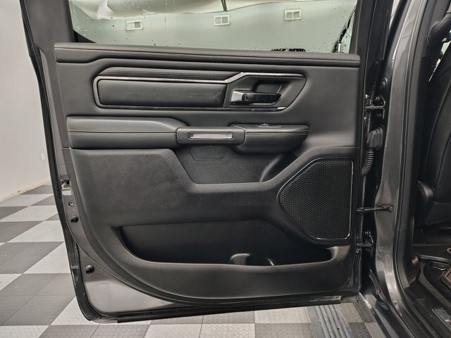 Used 2022 RAM 1500 Limited w/ Body Color Bumper Group AWD/4WD image 29