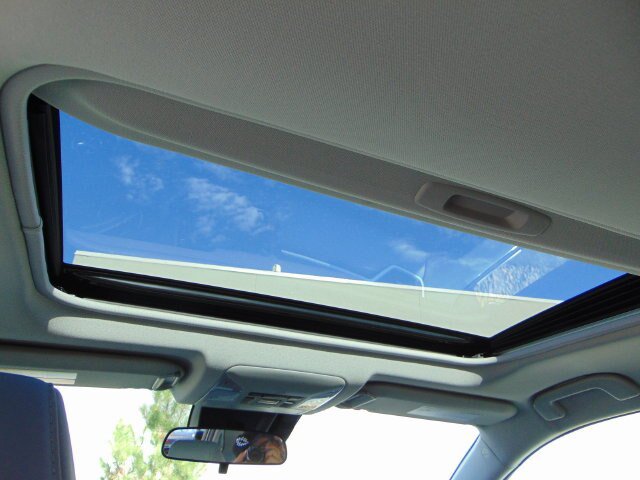 Used 2022 Toyota RAV4 XLE Premium AWD/4WD image 21