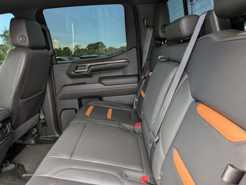 Used 2022 GMC Sierra 1500 AT4 w/ AT4 Premium Package AWD/4WD image 20