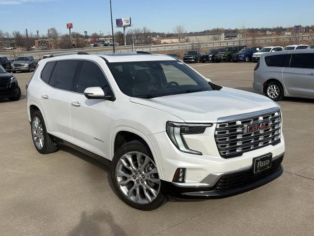 Used 2024 GMC Acadia Denali w/ Super Cruise Package image 2