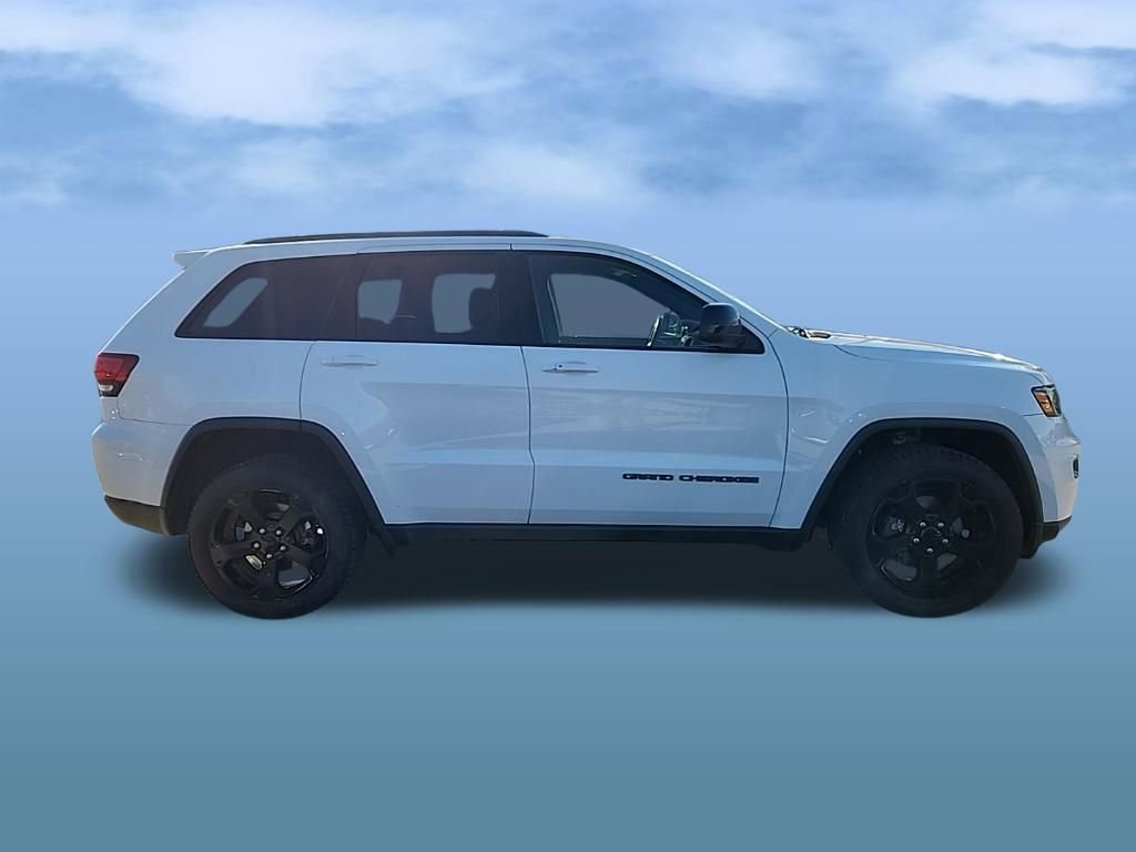 Used 2019 Jeep Grand Cherokee Laredo image 6