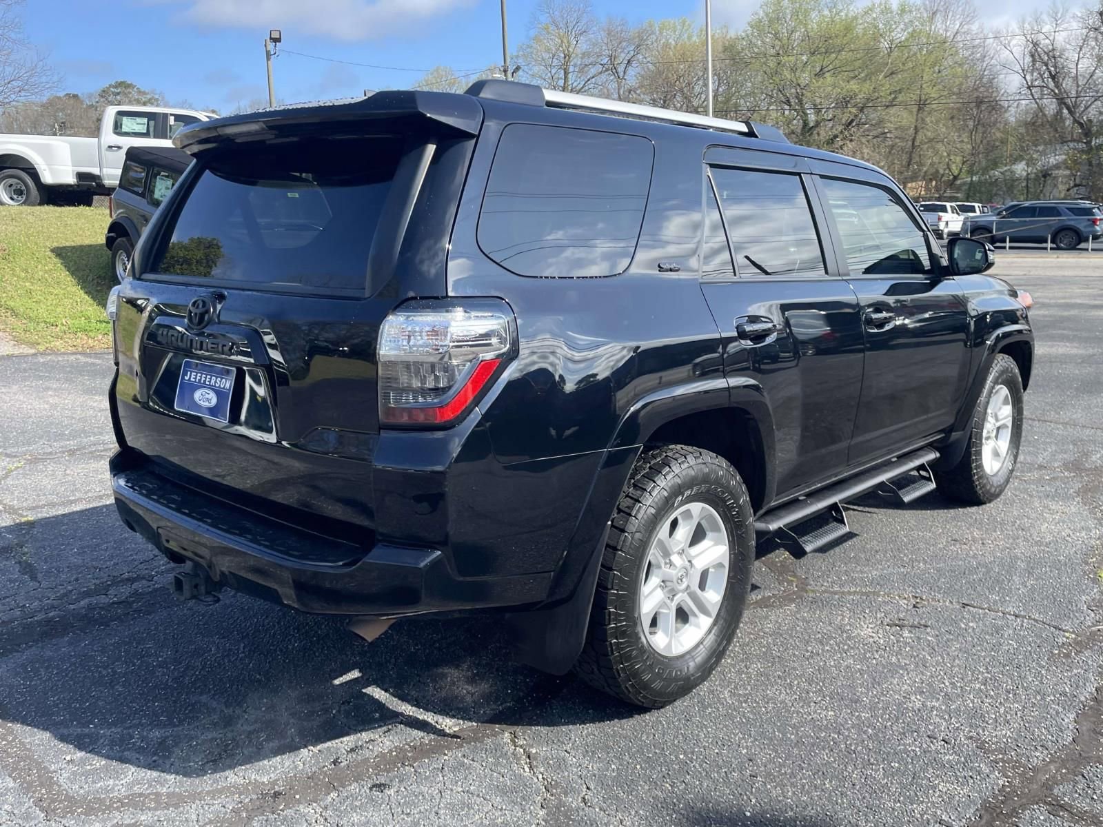 Used 2023 Toyota 4Runner SR5 Premium w/ Moonroof Package image 5