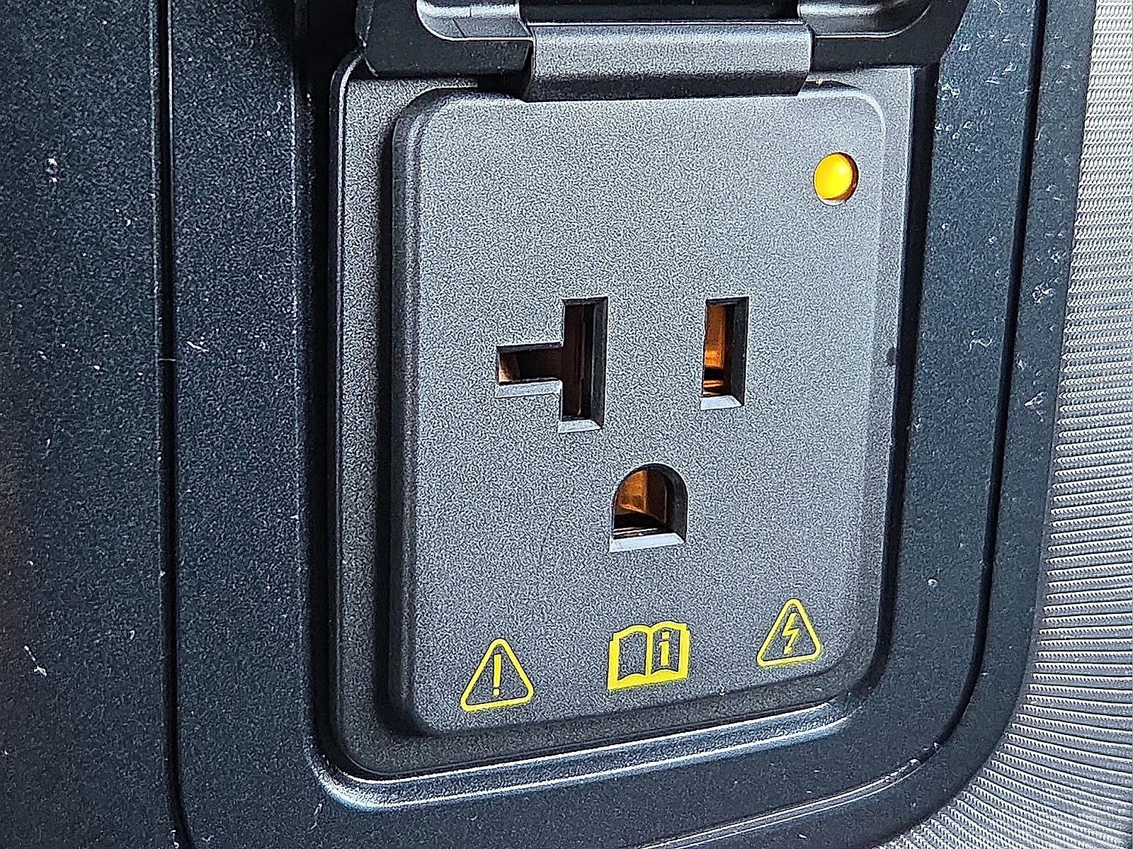 Certified 2023 Ford F150 Platinum w/ Equipment Group 701A High image 19