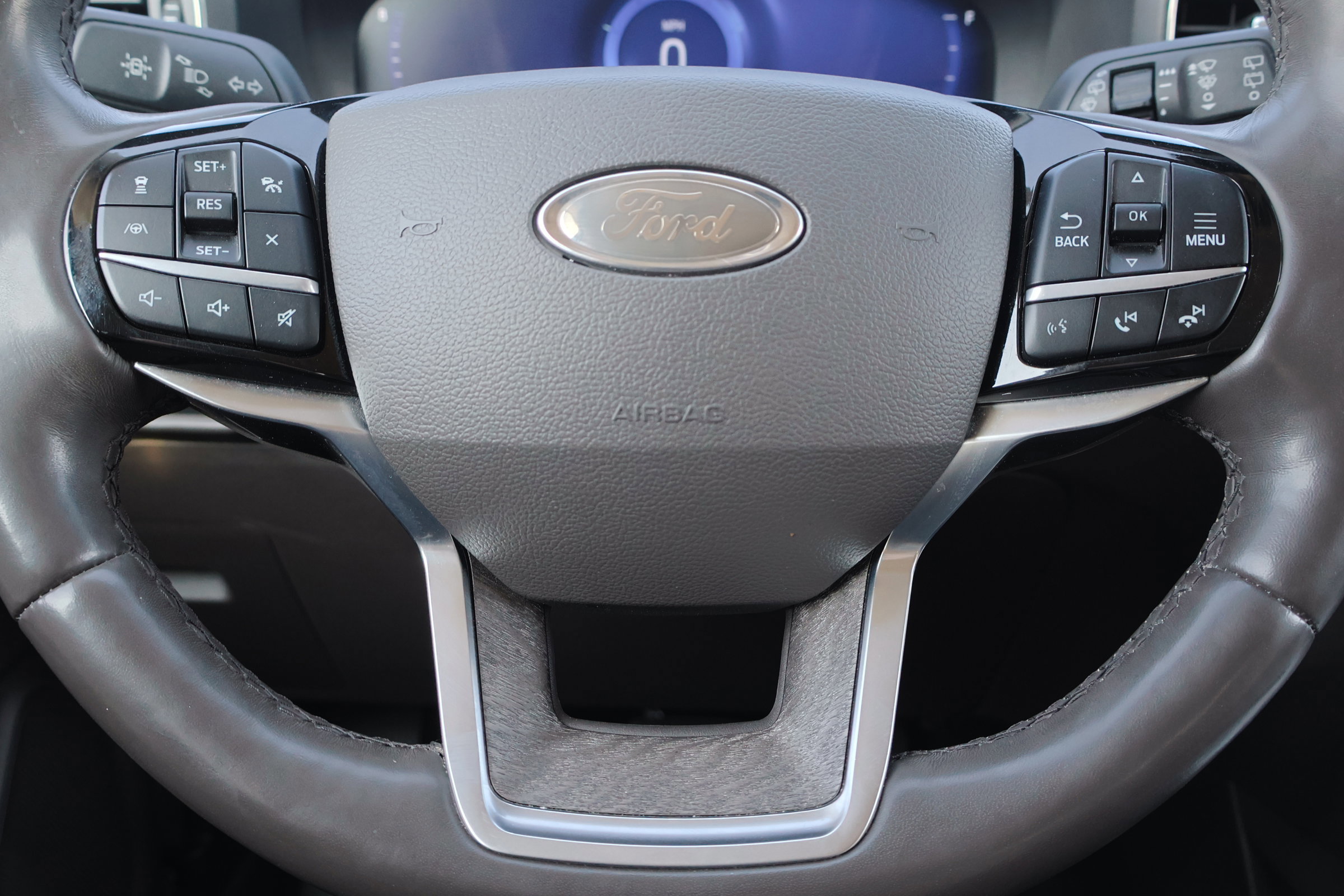 Certified 2022 Ford Explorer Platinum w/ Equipment Group 601A image 20