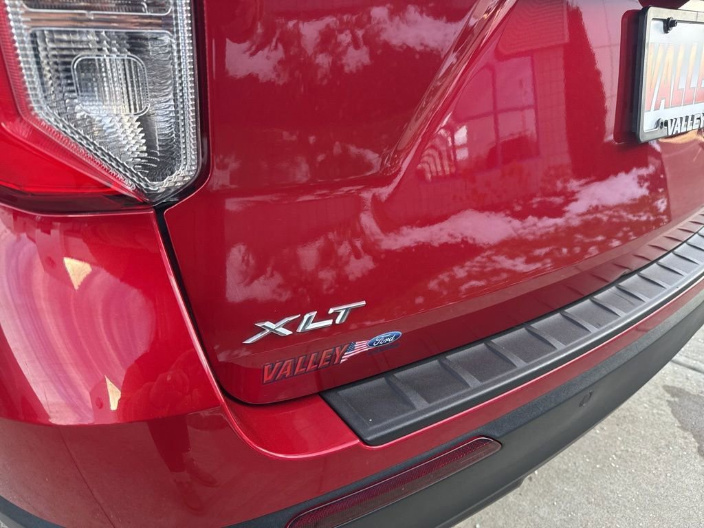 Certified 2022 Ford Explorer XLT image 15