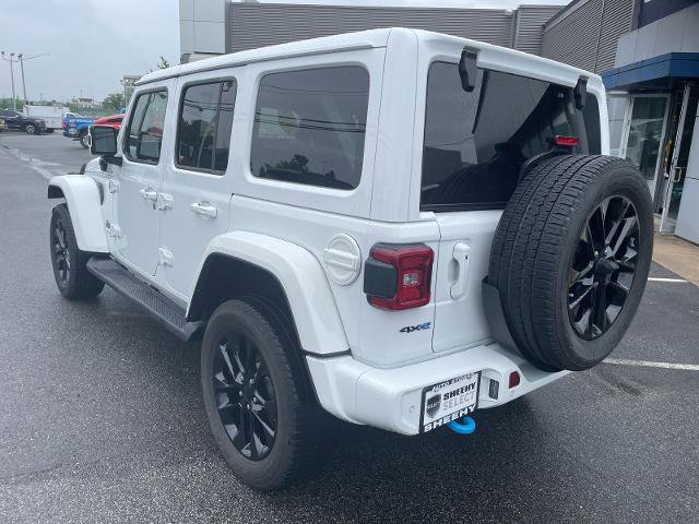 Used 2021 Jeep Wrangler Unlimited Sahara AWD/4WD image 4