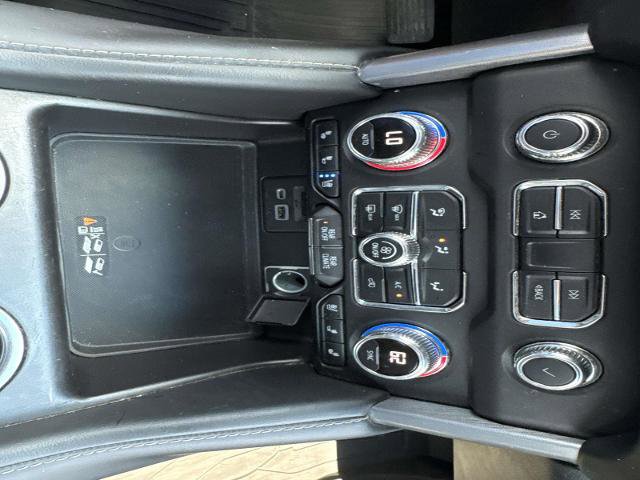 Used 2021 GMC Yukon XL SLT w/ SLT Premium Package image 26