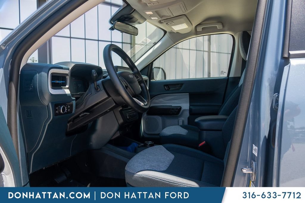Certified 2025 Ford Maverick XLT FWD image 3