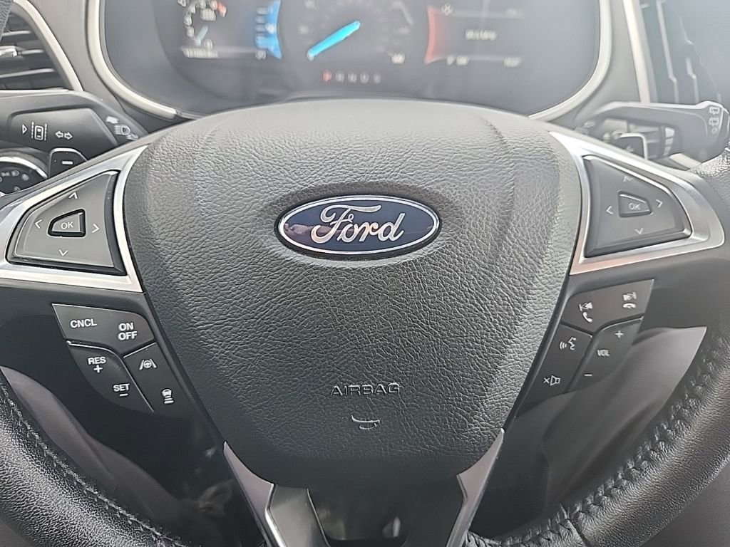 Certified 2020 Ford Edge SEL w/ Cold Weather Package image 18