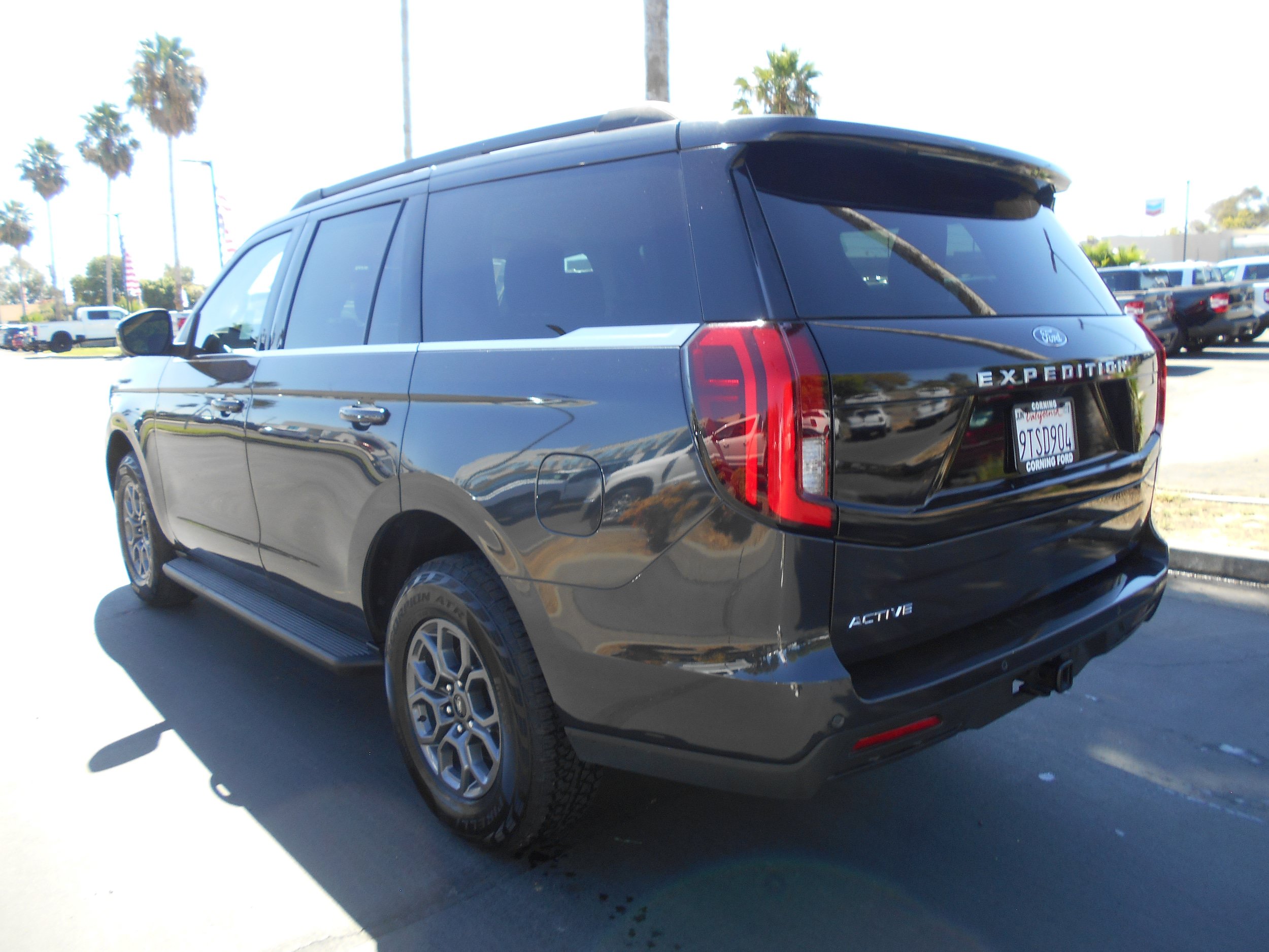 Certified 2025 Ford Expedition Active RWD image 8