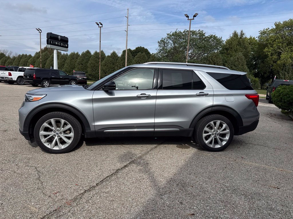 Certified 2022 Ford Explorer Platinum w/ Equipment Group 601A AWD/4WD image 6