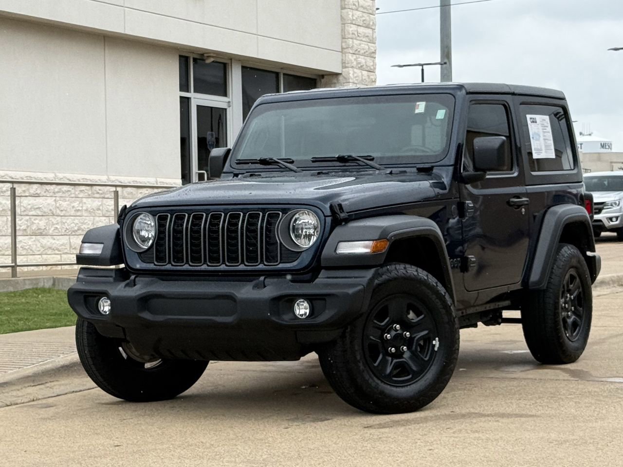 Used 2025 Jeep Wrangler Sport AWD/4WD image 2