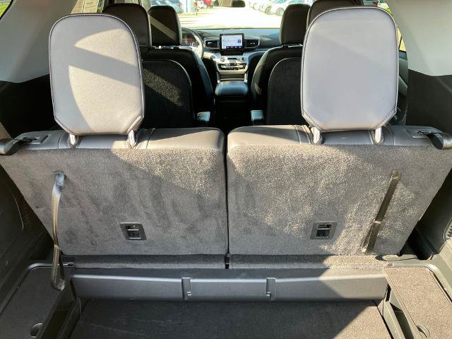 Certified 2024 Ford Explorer XLT w/ Equipment Group 202A AWD/4WD image 15
