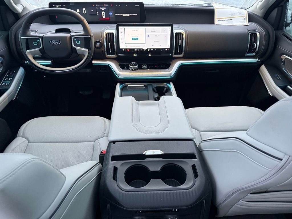Certified 2025 Ford Expedition Max Platinum w/ Platinum Ultimate Package image 16