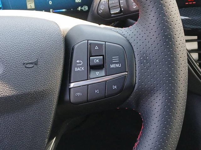 Certified 2025 Ford Escape ST-Line Select w/ Tech Pack #2 AWD/4WD image 10
