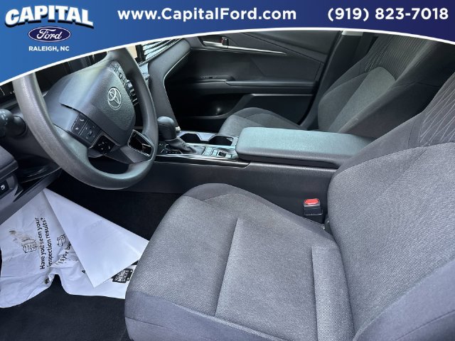Used 2025 Toyota Camry LE FWD image 19