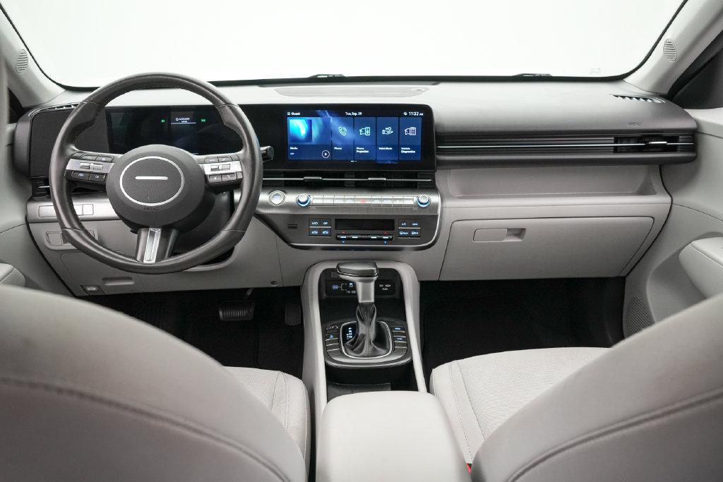 Used 2025 Hyundai Kona SEL AWD/4WD image 14