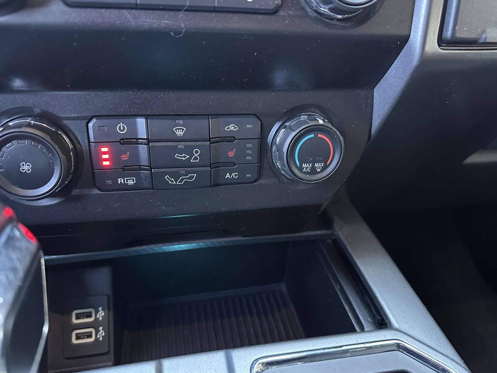 Certified 2019 Ford F150 XLT w/ Equipment Group 302A Luxury image 24