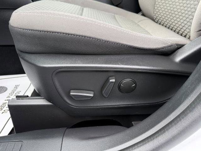 Certified 2022 Ford Escape SE w/ SE Sport Appearance Package image 14