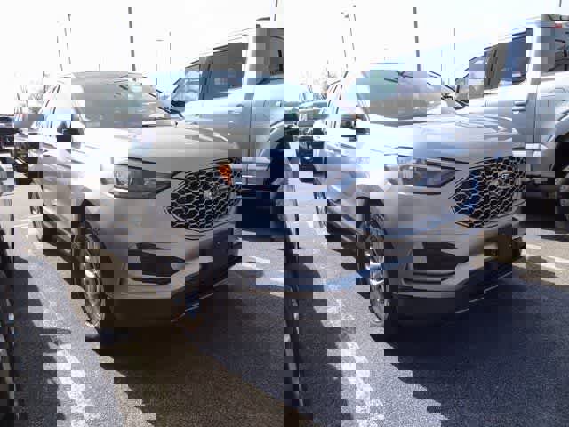 Certified 2023 Ford Edge SEL image 3