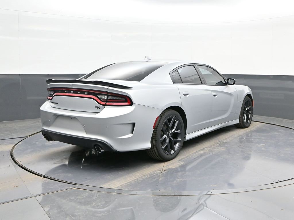 Used 2019 Dodge Charger R/T w/ Blacktop Package image 11