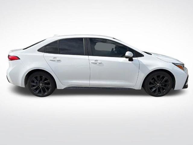 Used 2023 Toyota Corolla SE FWD image 4
