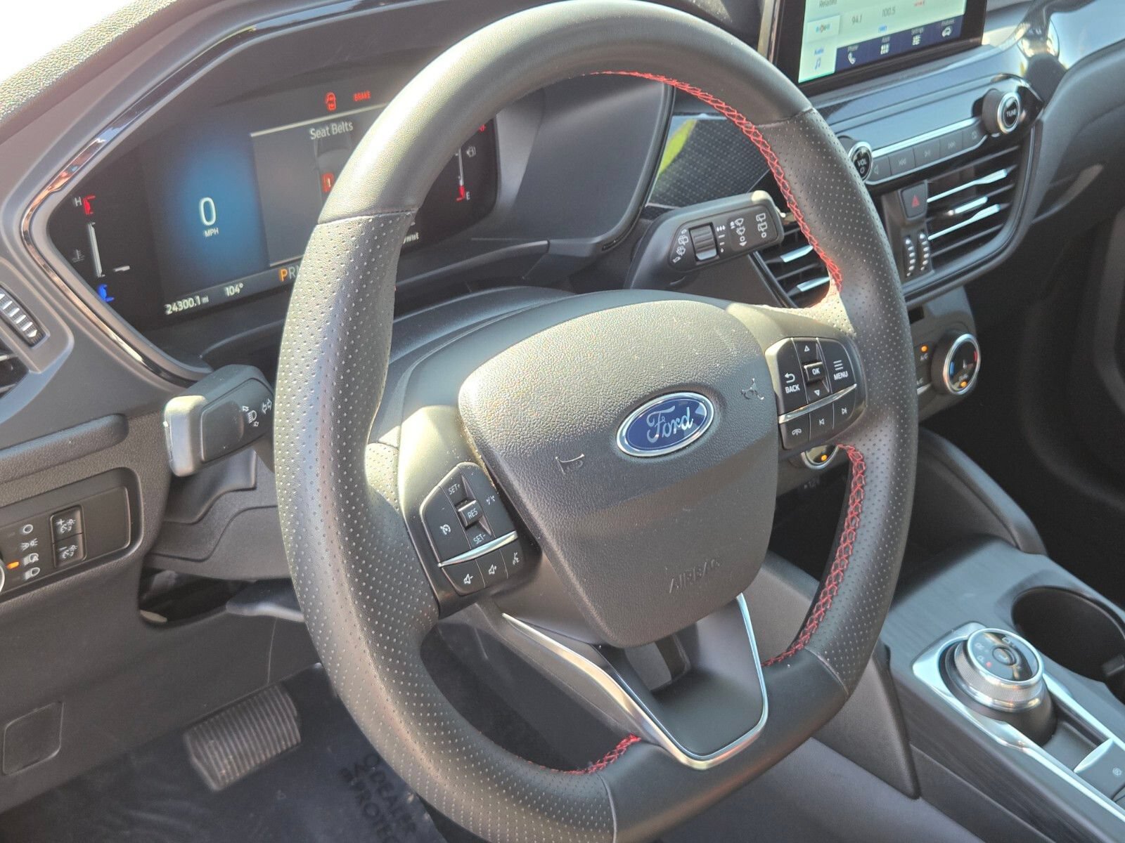 Certified 2025 Ford Escape ST-Line FWD image 18