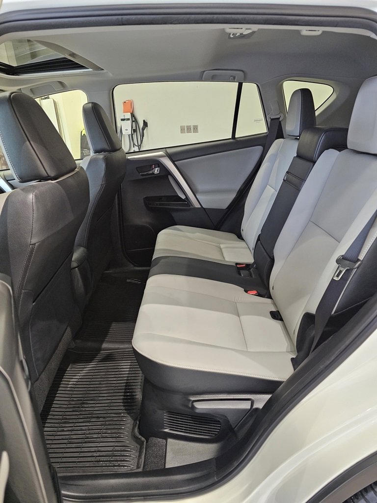 Used 2017 Toyota RAV4 Limited image 25