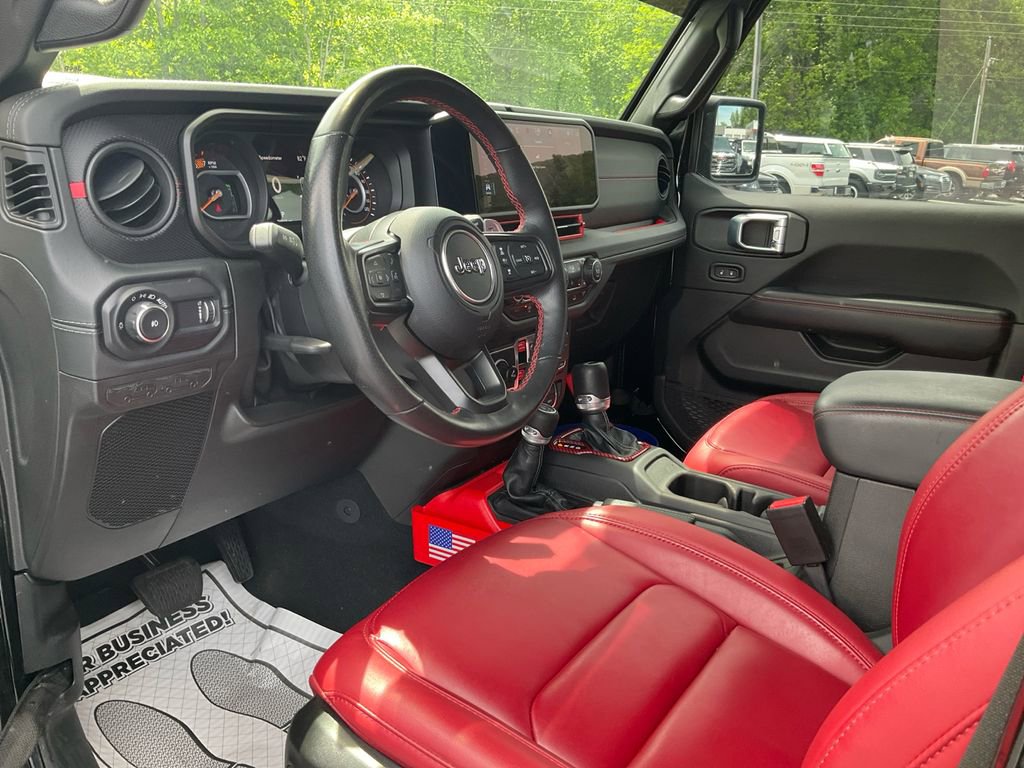 Used 2024 Jeep Wrangler Unlimited Rubicon 392 w/ Dual Top Group AWD/4WD image 15