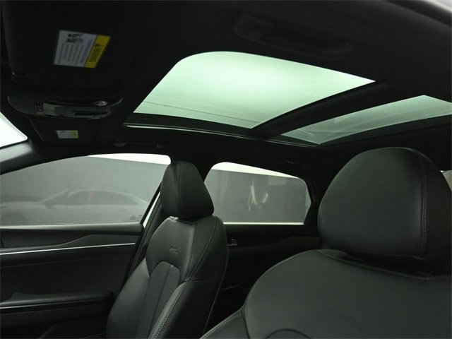 Used 2023 Kia K5 GT-Line image 36