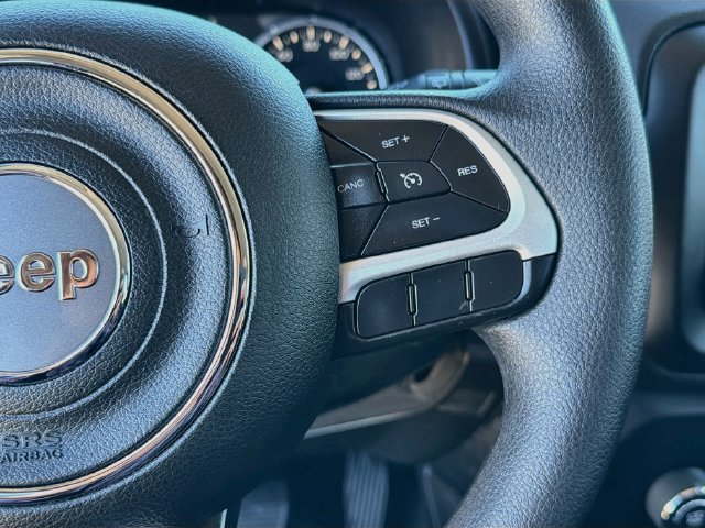 Used 2019 Jeep Renegade Sport FWD image 34