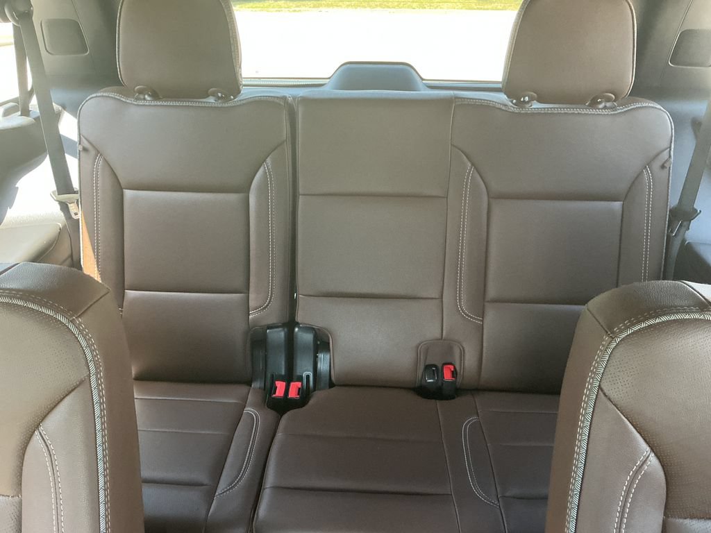 Used 2021 Chevrolet Tahoe High Country RWD image 16