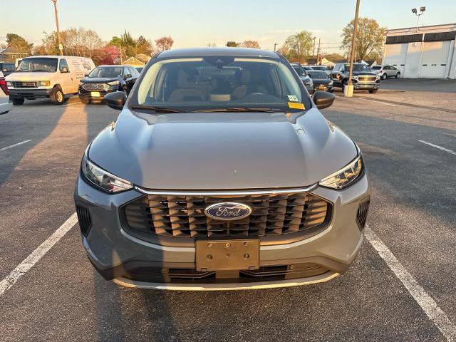 Certified 2023 Ford Escape Active AWD/4WD image 2
