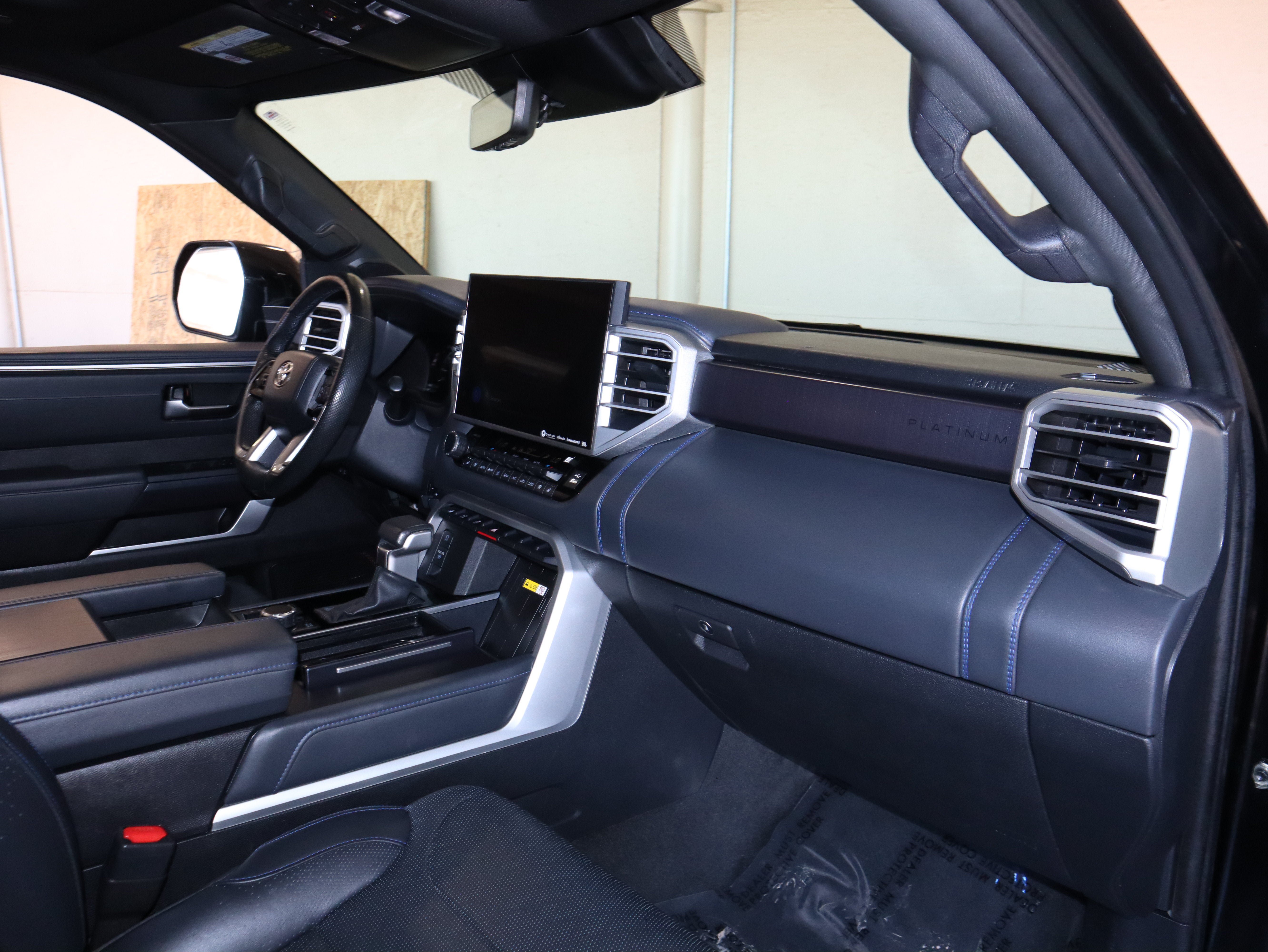 Used 2023 Toyota Sequoia Platinum AWD/4WD image 41