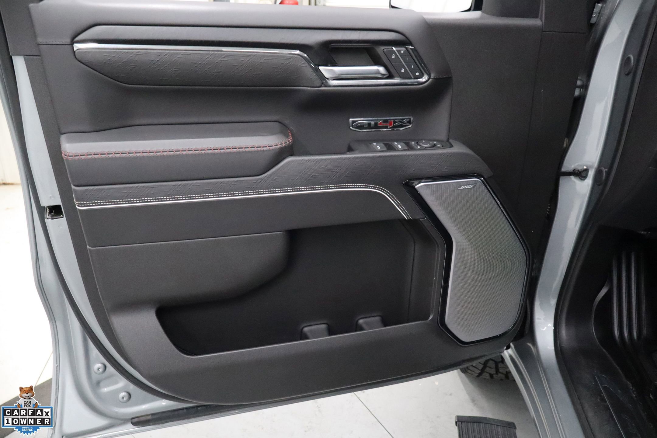 Used 2024 GMC Sierra 1500 AT4X image 18