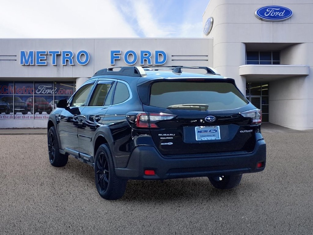Used 2023 Subaru Outback Premium AWD/4WD image 5