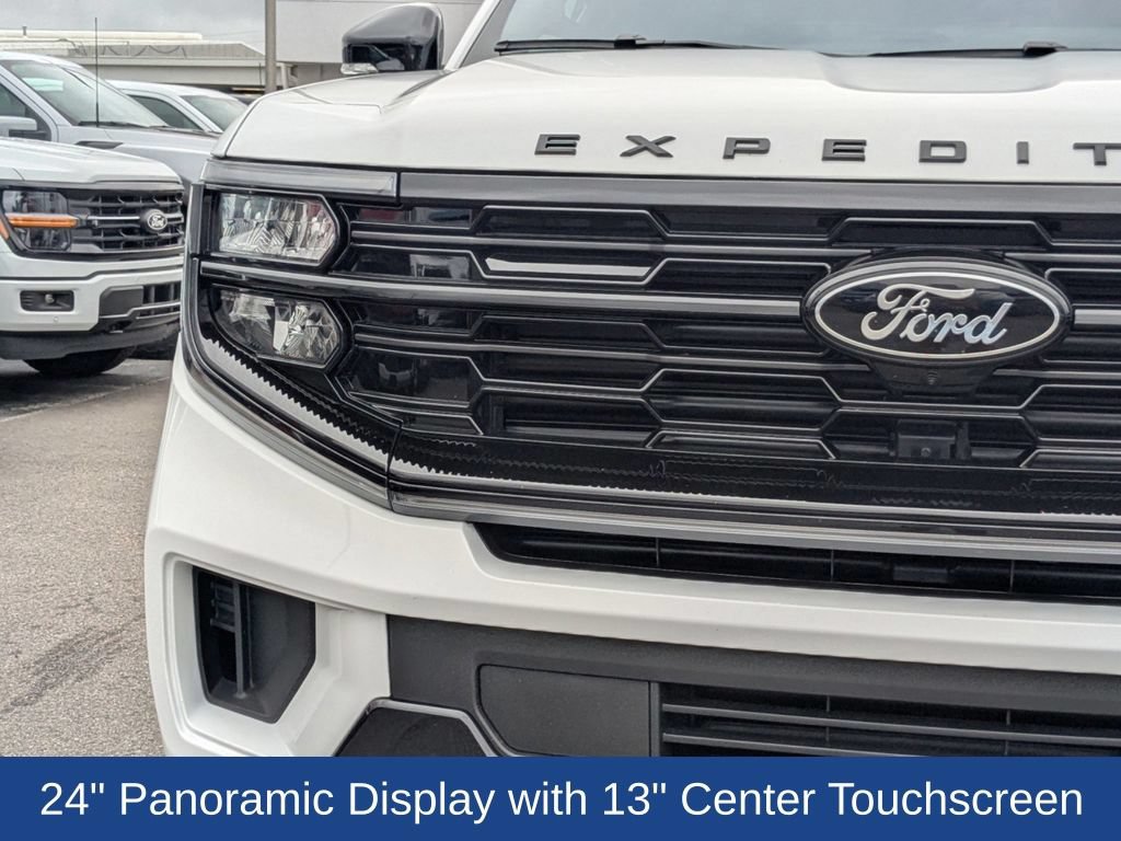 Certified 2025 Ford Expedition Platinum w/ Stealth Performance Package AWD/4WD image 10
