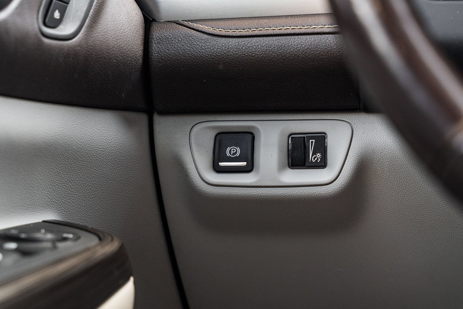 Used 2018 GMC Acadia SLT FWD image 28