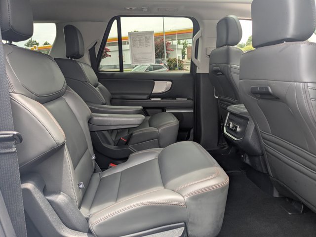 Certified 2025 Ford Expedition Max Active RWD image 36
