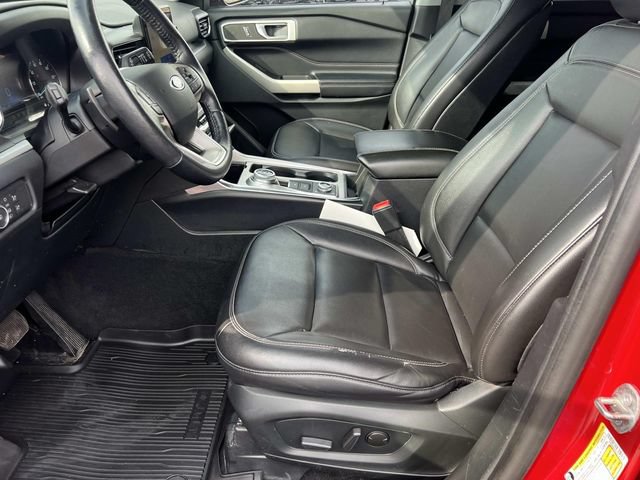 Certified 2020 Ford Explorer XLT w/ Equipment Group 202A AWD/4WD image 18
