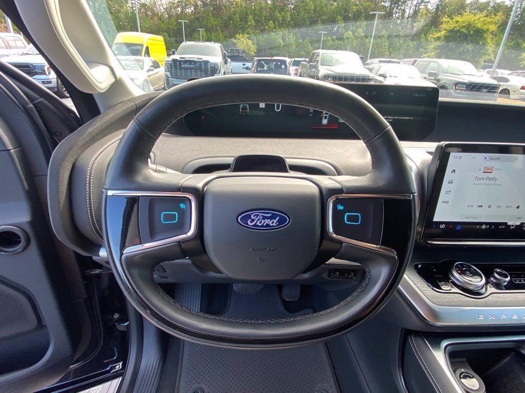 Certified 2025 Ford Expedition Max Platinum AWD/4WD image 13