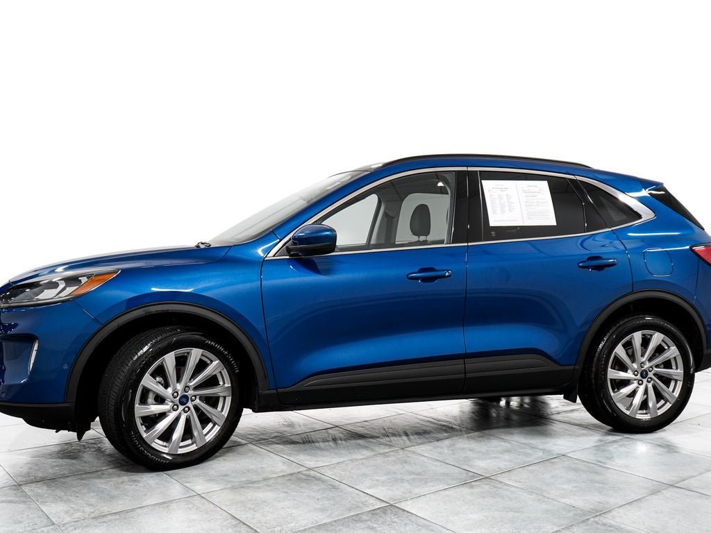 Certified 2022 Ford Escape Titanium w/ Titanium Elite Package AWD/4WD image 4