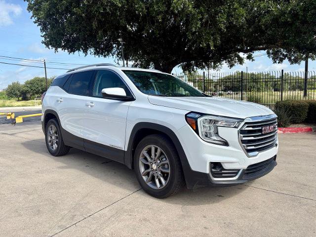 Used 2024 GMC Terrain SLT