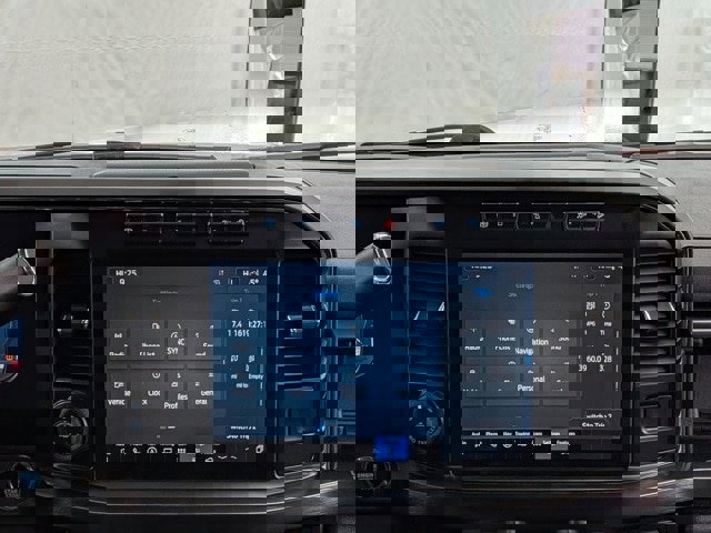 Certified 2023 Ford F250 Lariat w/ Black Appearance Package image 33